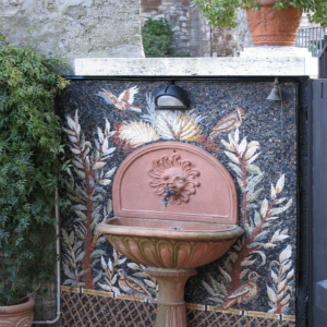 mosaico moderno fontana giardino