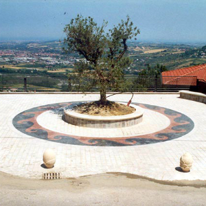 torriana-piazza-mosaico-urbano