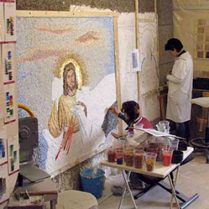allievi al corso di mosaico bizantino