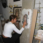 allieva al corso mosaico romano