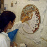 allieva al corso mosaico romano